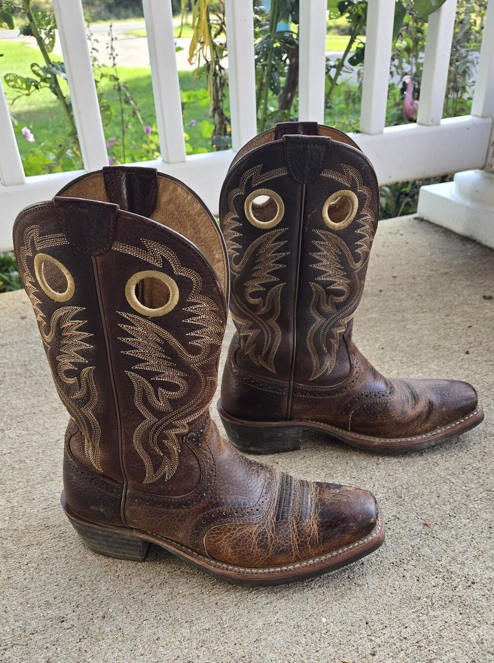 Ariat Brown Western Pull-On Cowboy Boots with Embroidered Shaft Wide 9EE